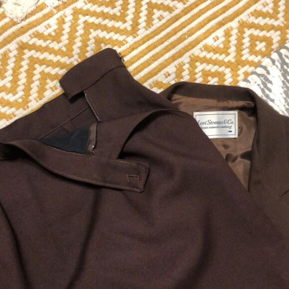 Vintage Levi’s Woman’s Suit! Blazer and Skirt Suit! Like NEW! - Picture 14 of 14